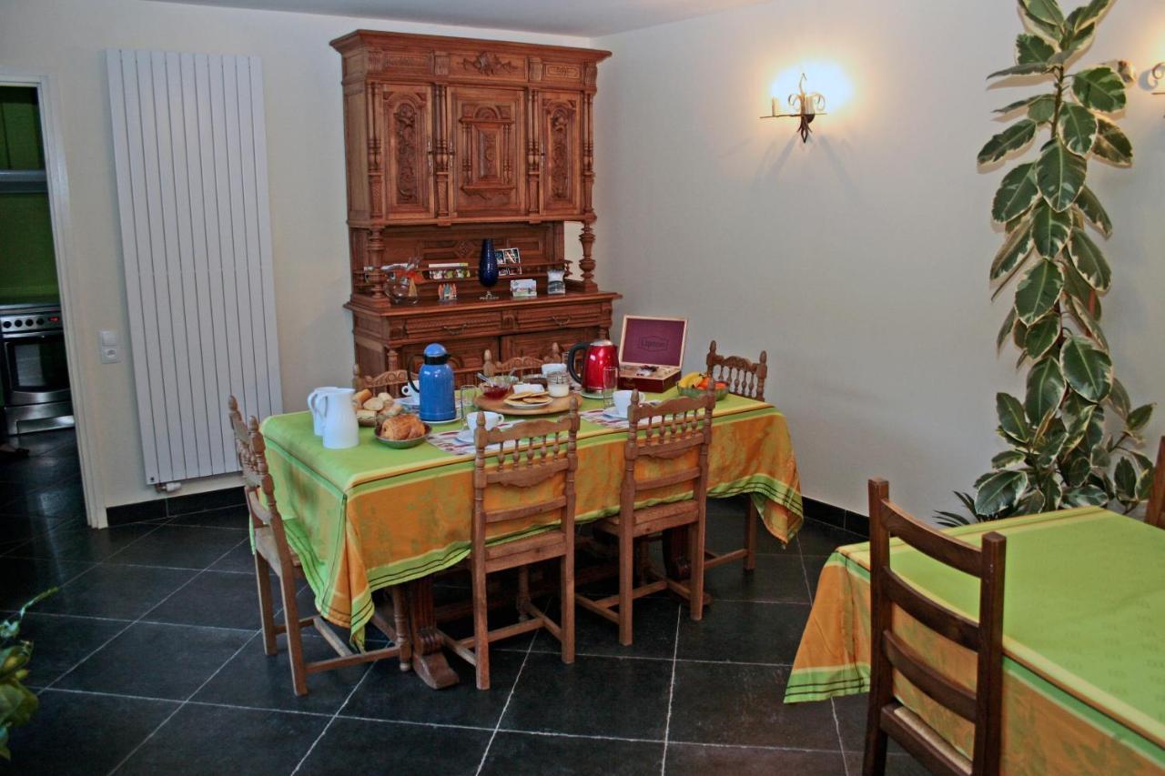 Bed and Breakfast Ferme Brocart Bouvines Экстерьер фото